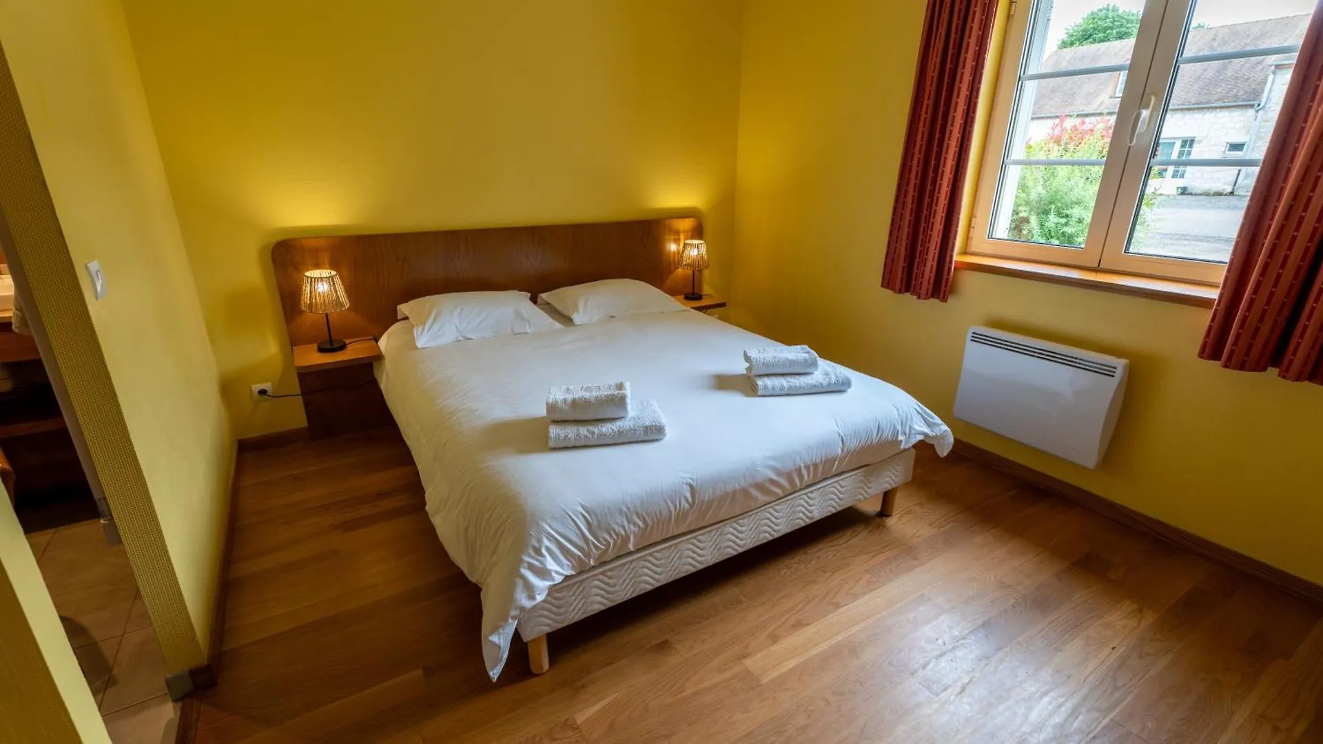 La Bullote - Gites - Paris Roissy Villeneuve-sous-Dammartin Holiday home