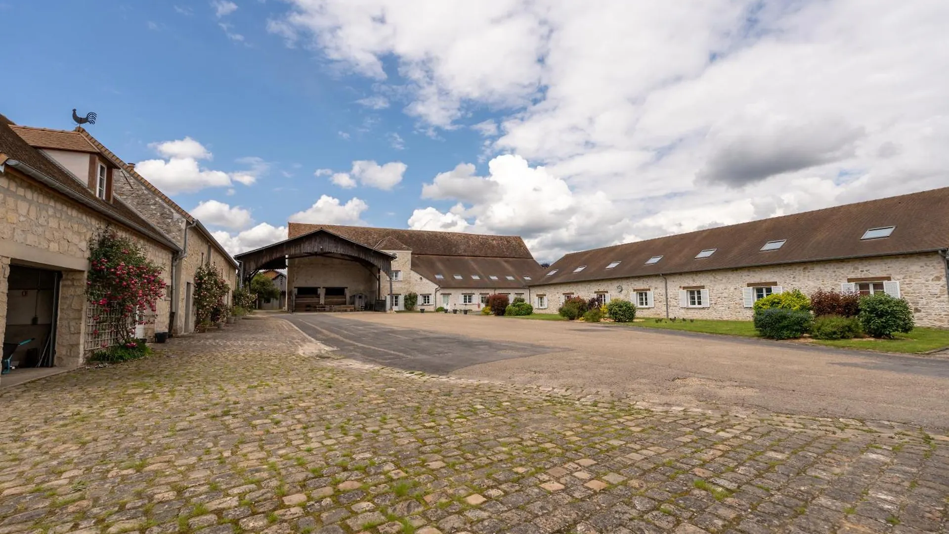 La Bullote - Gites - Paris Roissy Villeneuve-sous-Dammartin 0*,